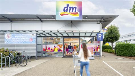 dm drogerie markt, Pražská 2498, 393 01 Pelhřimov